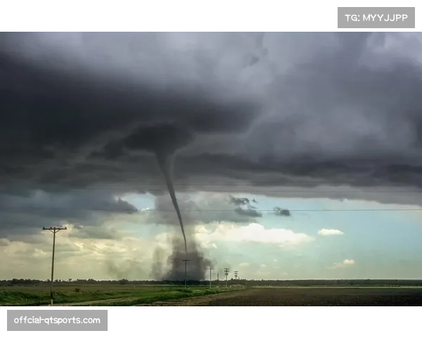 天气预报显示本周末多场保级关键战可能遇降雨 天气预报显示本周末多场保级关键战可能遇降雨